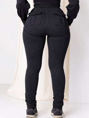 High-Waist Black Booty Lift Leggings with Flap Pockets